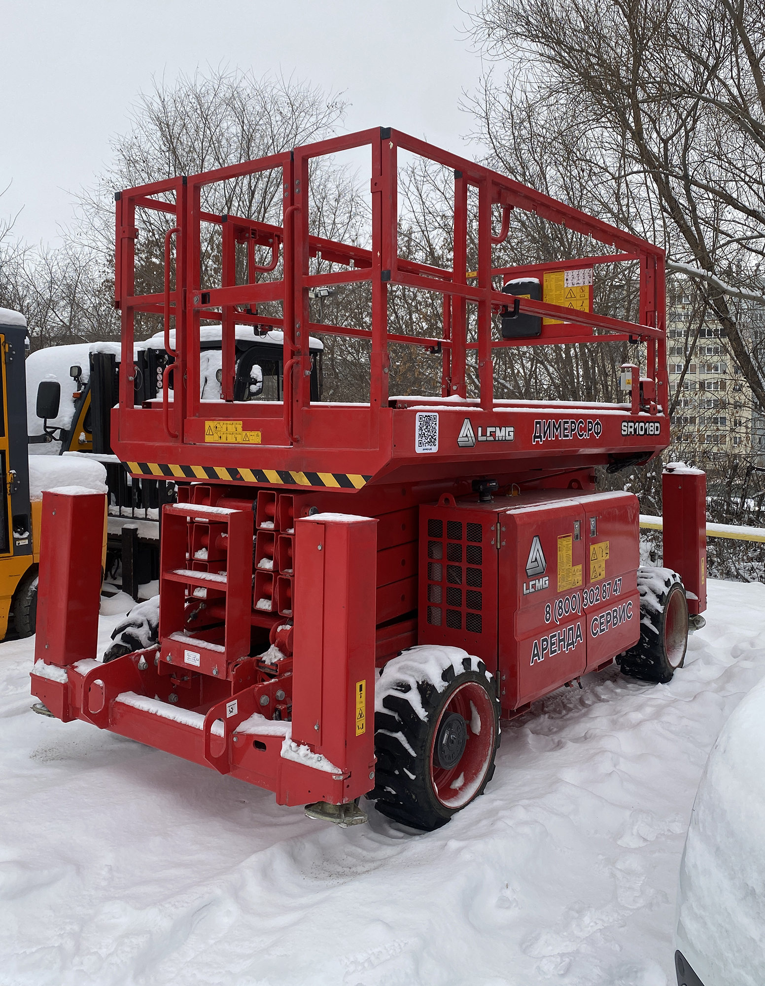 Ножничный дизельный подъемник LGMG SR1018D