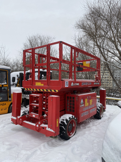 Ножничный дизельный подъемник LGMG SR1018D