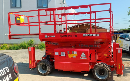 Ножничный дизельный подъемник LGMG SR1218D